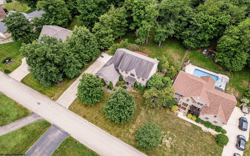 1044 Cross Creek Drive, Uniontown, Pennsylvania 15401, 4 Bedrooms Bedrooms, 7 Rooms Rooms,2 BathroomsBathrooms,Single Family Detached,For Sale,Cross Creek,10160477