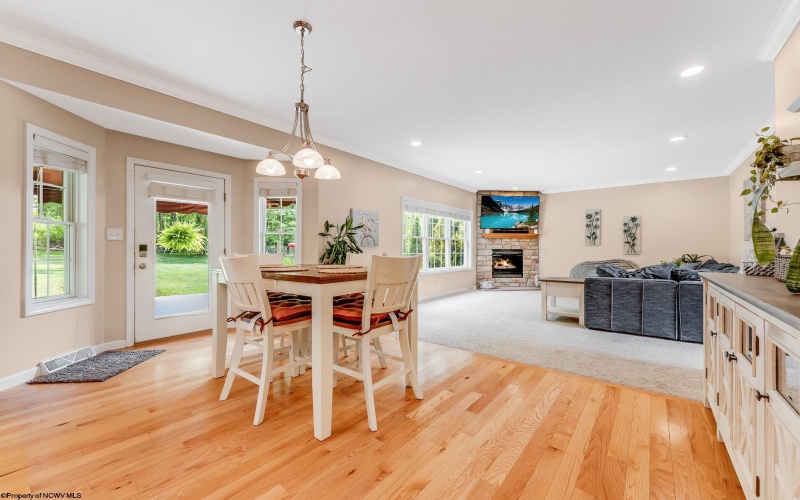 1044 Cross Creek Drive, Uniontown, Pennsylvania 15401, 4 Bedrooms Bedrooms, 7 Rooms Rooms,2 BathroomsBathrooms,Single Family Detached,For Sale,Cross Creek,10160477
