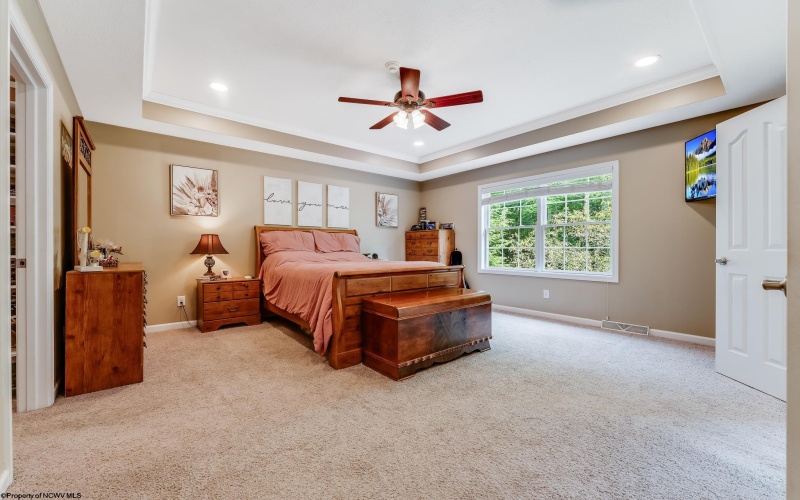 1044 Cross Creek Drive, Uniontown, Pennsylvania 15401, 4 Bedrooms Bedrooms, 7 Rooms Rooms,2 BathroomsBathrooms,Single Family Detached,For Sale,Cross Creek,10160477