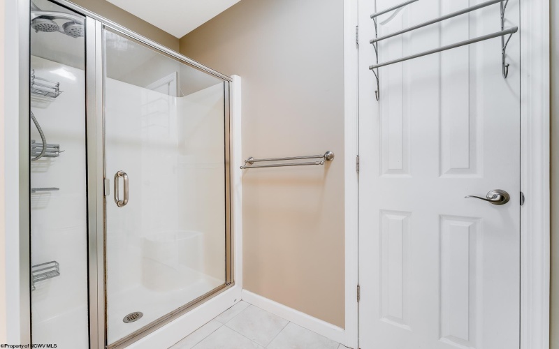 1044 Cross Creek Drive, Uniontown, Pennsylvania 15401, 4 Bedrooms Bedrooms, 7 Rooms Rooms,2 BathroomsBathrooms,Single Family Detached,For Sale,Cross Creek,10160477
