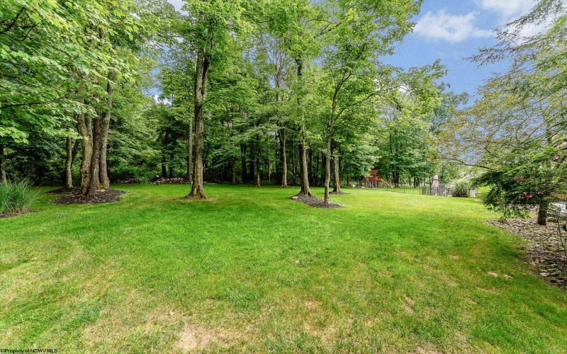 1044 Cross Creek Drive, Uniontown, Pennsylvania 15401, 4 Bedrooms Bedrooms, 7 Rooms Rooms,2 BathroomsBathrooms,Single Family Detached,For Sale,Cross Creek,10160477