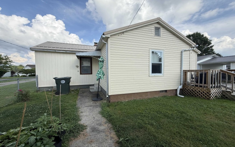 159 Camden Avenue, Buckhannon, West Virginia 26201, 3 Bedrooms Bedrooms, 6 Rooms Rooms,1 BathroomBathrooms,Single Family Detached,For Sale,Camden,10160486