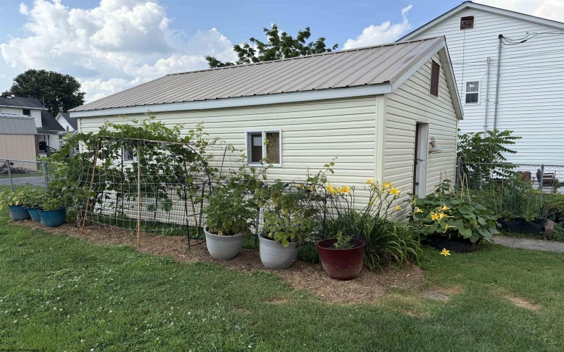 159 Camden Avenue, Buckhannon, West Virginia 26201, 3 Bedrooms Bedrooms, 6 Rooms Rooms,1 BathroomBathrooms,Single Family Detached,For Sale,Camden,10160486