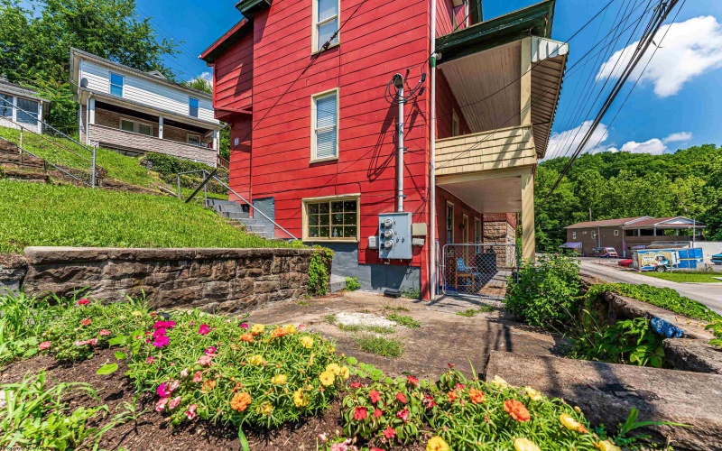 220 & 222 Brockway Avenue, Morgantown, West Virginia 26505, ,Multi-unit/income,For Sale,Brockway,10160487