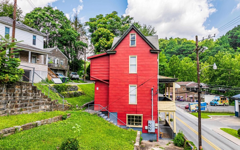 220 & 222 Brockway Avenue, Morgantown, West Virginia 26505, ,Multi-unit/income,For Sale,Brockway,10160487