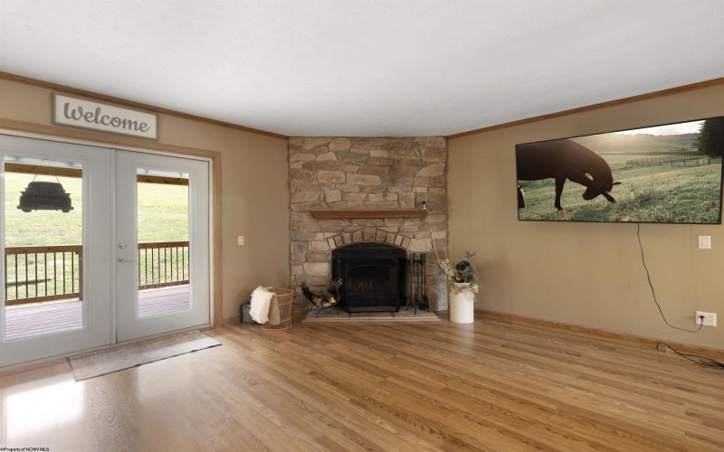 186 Robin Lane, Mount Clare, West Virginia 26408, 3 Bedrooms Bedrooms, 6 Rooms Rooms,2 BathroomsBathrooms,Single Family Detached,For Sale,Robin,10160492