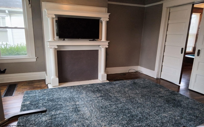 607 Maryland Avenue, Fairmont, West Virginia 26554, 3 Bedrooms Bedrooms, 6 Rooms Rooms,1 BathroomBathrooms,Single Family Detached,For Sale,Maryland,10158652