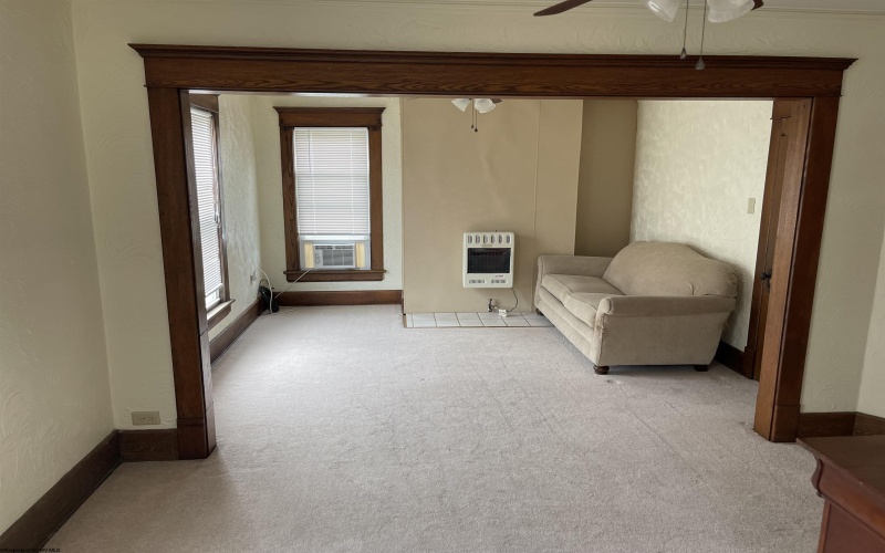 607 Maryland Avenue, Fairmont, West Virginia 26554, 3 Bedrooms Bedrooms, 6 Rooms Rooms,1 BathroomBathrooms,Single Family Detached,For Sale,Maryland,10158652