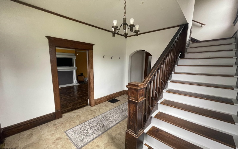 607 Maryland Avenue, Fairmont, West Virginia 26554, 3 Bedrooms Bedrooms, 6 Rooms Rooms,1 BathroomBathrooms,Single Family Detached,For Sale,Maryland,10158652