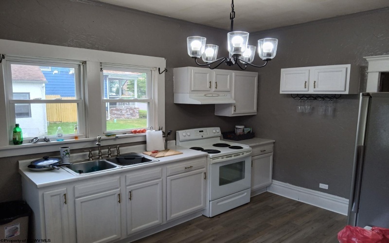 607 Maryland Avenue, Fairmont, West Virginia 26554, 3 Bedrooms Bedrooms, 6 Rooms Rooms,1 BathroomBathrooms,Single Family Detached,For Sale,Maryland,10158652