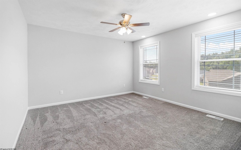 131 Frisco Lane, Bridgeport, West Virginia 26330, 4 Bedrooms Bedrooms, 7 Rooms Rooms,2 BathroomsBathrooms,Single Family Attached,For Sale,Frisco,10160514