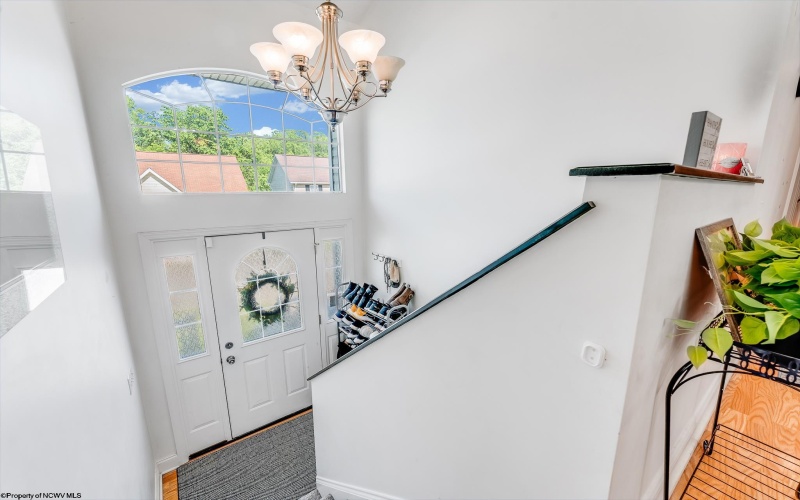 102 June Lane, Morgantown, West Virginia 26508, 3 Bedrooms Bedrooms, 7 Rooms Rooms,3 BathroomsBathrooms,Single Family Detached,For Sale,June,10160512