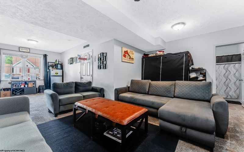 102 June Lane, Morgantown, West Virginia 26508, 3 Bedrooms Bedrooms, 7 Rooms Rooms,3 BathroomsBathrooms,Single Family Detached,For Sale,June,10160512