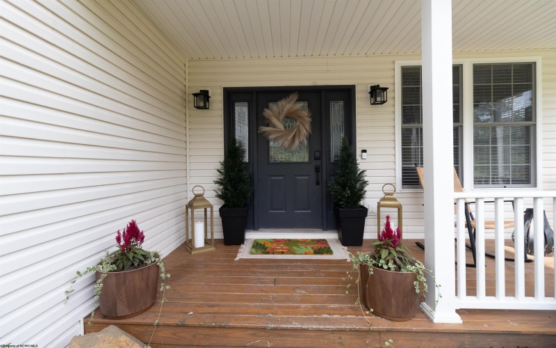 195 Woodside Lane, Bridgeport, West Virginia 26330, 4 Bedrooms Bedrooms, 8 Rooms Rooms,2 BathroomsBathrooms,Single Family Detached,For Sale,Woodside,10160511