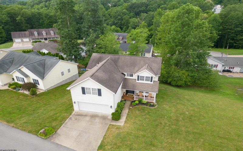 195 Woodside Lane, Bridgeport, West Virginia 26330, 4 Bedrooms Bedrooms, 8 Rooms Rooms,2 BathroomsBathrooms,Single Family Detached,For Sale,Woodside,10160511