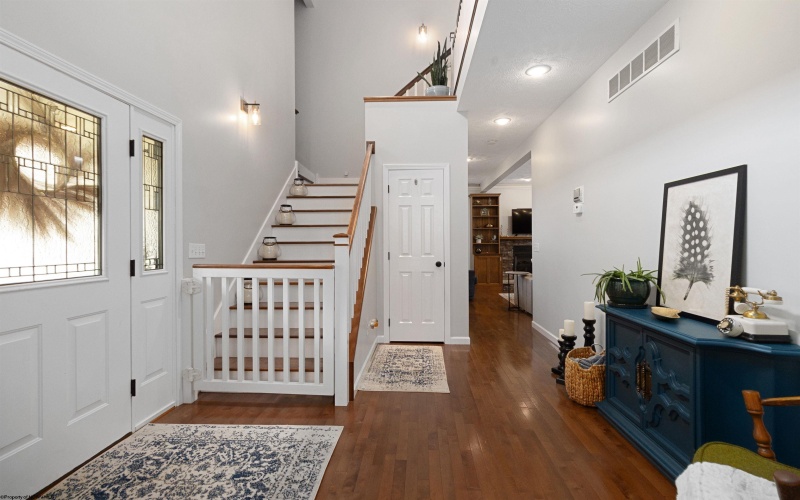 195 Woodside Lane, Bridgeport, West Virginia 26330, 4 Bedrooms Bedrooms, 8 Rooms Rooms,2 BathroomsBathrooms,Single Family Detached,For Sale,Woodside,10160511