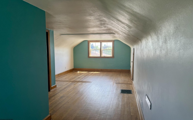 117 Miller Road, Kingwood, West Virginia 26537, 3 Bedrooms Bedrooms, 8 Rooms Rooms,2 BathroomsBathrooms,Single Family Detached,For Sale,Miller,10160499