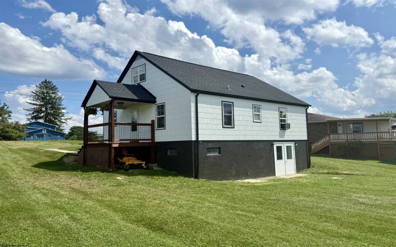 117 Miller Road, Kingwood, West Virginia 26537, 3 Bedrooms Bedrooms, 8 Rooms Rooms,2 BathroomsBathrooms,Single Family Detached,For Sale,Miller,10160499