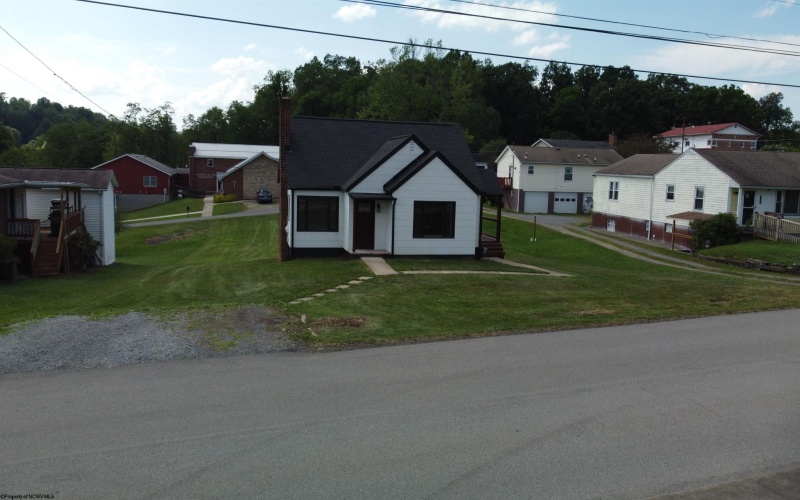 117 Miller Road, Kingwood, West Virginia 26537, 3 Bedrooms Bedrooms, 8 Rooms Rooms,2 BathroomsBathrooms,Single Family Detached,For Sale,Miller,10160499