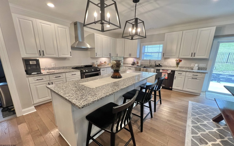 48 Turquoise Way, Bridgeport, West Virginia 26330-0000, 4 Bedrooms Bedrooms, 8 Rooms Rooms,3 BathroomsBathrooms,Single Family Detached,For Sale,Turquoise,10160510
