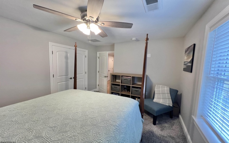 48 Turquoise Way, Bridgeport, West Virginia 26330-0000, 4 Bedrooms Bedrooms, 8 Rooms Rooms,3 BathroomsBathrooms,Single Family Detached,For Sale,Turquoise,10160510