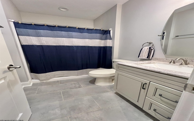 48 Turquoise Way, Bridgeport, West Virginia 26330-0000, 4 Bedrooms Bedrooms, 8 Rooms Rooms,3 BathroomsBathrooms,Single Family Detached,For Sale,Turquoise,10160510