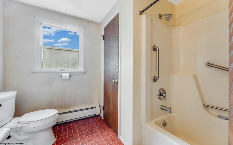 304 Wirsing Road, Gibbon Glade, Pennsylvania 15440, 3 Bedrooms Bedrooms, 5 Rooms Rooms,2 BathroomsBathrooms,Single Family Detached,For Sale,Wirsing,10160504