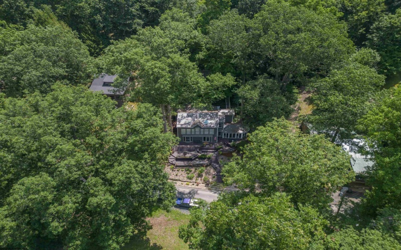 1430 Lake Floyd Circle, Bristol, West Virginia 26426, 3 Bedrooms Bedrooms, 6 Rooms Rooms,2 BathroomsBathrooms,Single Family Detached,For Sale,Lake Floyd,10160509