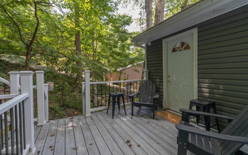 1430 Lake Floyd Circle, Bristol, West Virginia 26426, 3 Bedrooms Bedrooms, 6 Rooms Rooms,2 BathroomsBathrooms,Single Family Detached,For Sale,Lake Floyd,10160509