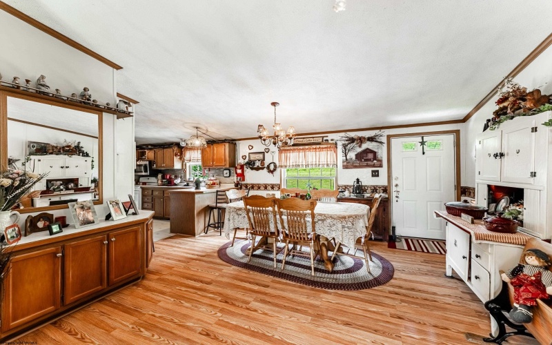 132 Dewey Avenue, Spraggs, Pennsylvania 15362, 3 Bedrooms Bedrooms, 7 Rooms Rooms,3 BathroomsBathrooms,Single Family Detached,For Sale,Dewey,10160507