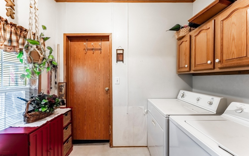 132 Dewey Avenue, Spraggs, Pennsylvania 15362, 3 Bedrooms Bedrooms, 7 Rooms Rooms,3 BathroomsBathrooms,Single Family Detached,For Sale,Dewey,10160507