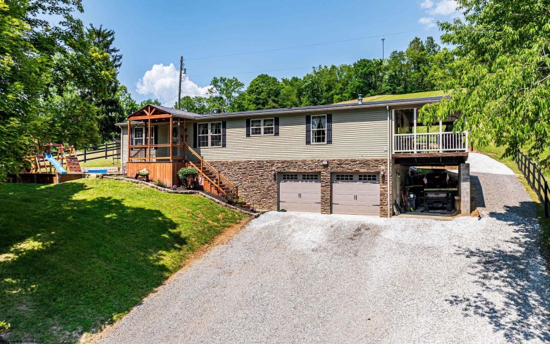 129 Dewey Avenue, Spraggs, Pennsylvania 15362, 3 Bedrooms Bedrooms, 8 Rooms Rooms,2 BathroomsBathrooms,Single Family Detached,For Sale,Dewey,10160506