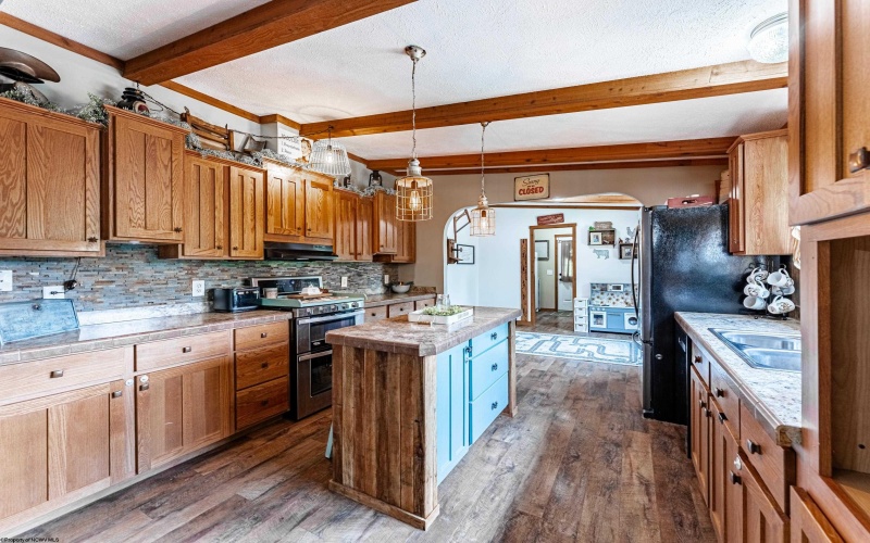 129 Dewey Avenue, Spraggs, Pennsylvania 15362, 3 Bedrooms Bedrooms, 8 Rooms Rooms,2 BathroomsBathrooms,Single Family Detached,For Sale,Dewey,10160506