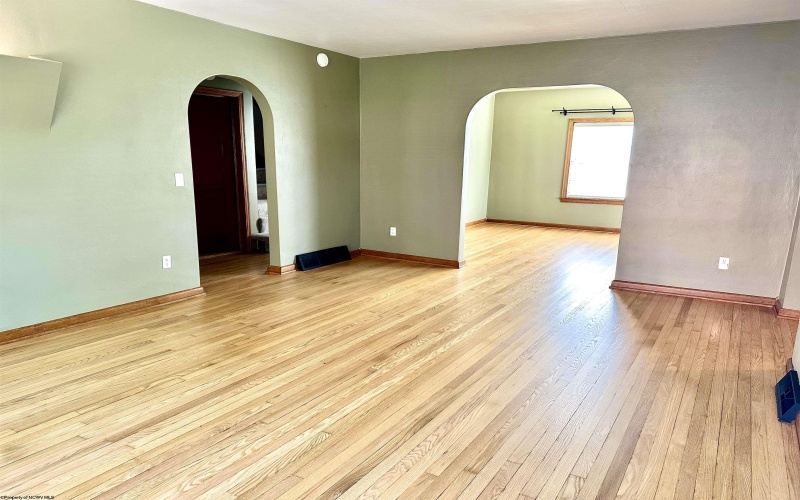 89 Hall Street, Philippi, West Virginia 26416, 3 Bedrooms Bedrooms, 8 Rooms Rooms,1 BathroomBathrooms,Single Family Detached,For Sale,Hall,10160508