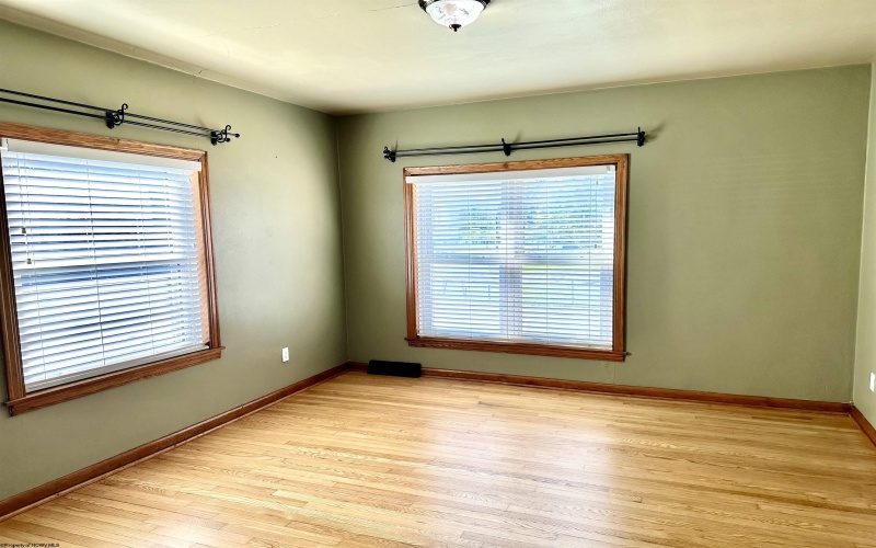 89 Hall Street, Philippi, West Virginia 26416, 3 Bedrooms Bedrooms, 8 Rooms Rooms,1 BathroomBathrooms,Single Family Detached,For Sale,Hall,10160508