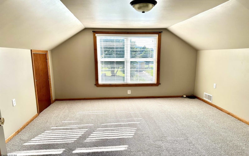 89 Hall Street, Philippi, West Virginia 26416, 3 Bedrooms Bedrooms, 8 Rooms Rooms,1 BathroomBathrooms,Single Family Detached,For Sale,Hall,10160508