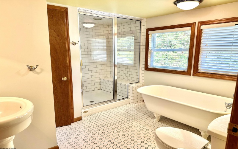 89 Hall Street, Philippi, West Virginia 26416, 3 Bedrooms Bedrooms, 8 Rooms Rooms,1 BathroomBathrooms,Single Family Detached,For Sale,Hall,10160508