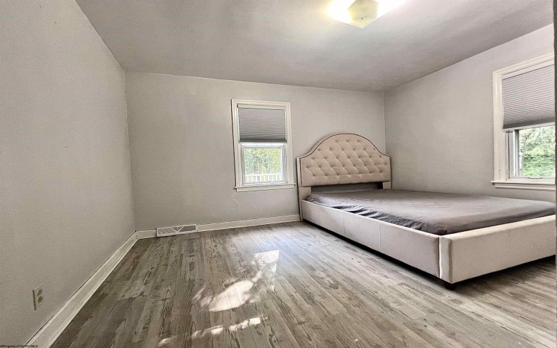 421 Johnson Avenue, Clarksburg, West Virginia 26301, 4 Bedrooms Bedrooms, 7 Rooms Rooms,2 BathroomsBathrooms,Single Family Detached,For Sale,Johnson,10160505