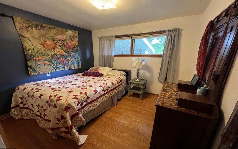 114 REBROOK Street, Clarksburg, West Virginia 26301, 3 Bedrooms Bedrooms, 8 Rooms Rooms,2 BathroomsBathrooms,Single Family Detached,For Sale,REBROOK,10160502
