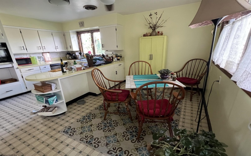 114 REBROOK Street, Clarksburg, West Virginia 26301, 3 Bedrooms Bedrooms, 8 Rooms Rooms,2 BathroomsBathrooms,Single Family Detached,For Sale,REBROOK,10160502