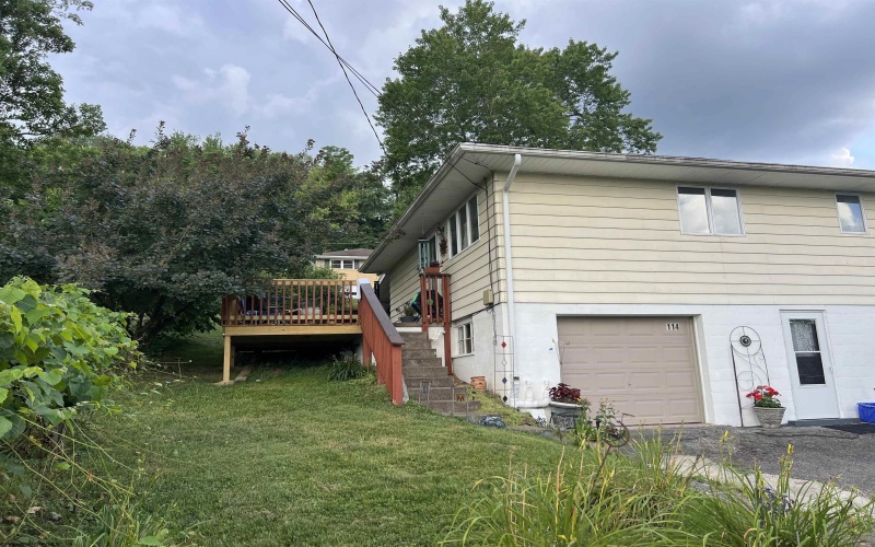 114 REBROOK Street, Clarksburg, West Virginia 26301, 3 Bedrooms Bedrooms, 8 Rooms Rooms,2 BathroomsBathrooms,Single Family Detached,For Sale,REBROOK,10160502