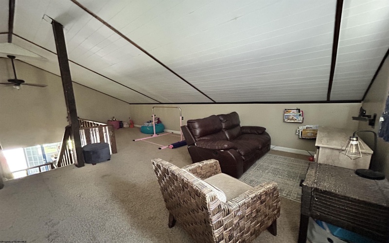 204 5th Street, Hambleton, West Virginia 26269, 1 Bedroom Bedrooms, 5 Rooms Rooms,1 BathroomBathrooms,Single Family Detached,For Sale,5th,10160523