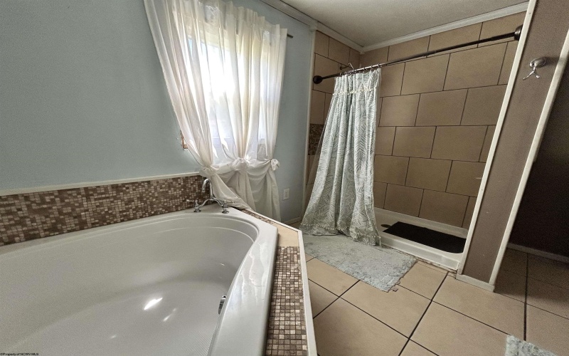 204 5th Street, Hambleton, West Virginia 26269, 1 Bedroom Bedrooms, 5 Rooms Rooms,1 BathroomBathrooms,Single Family Detached,For Sale,5th,10160523