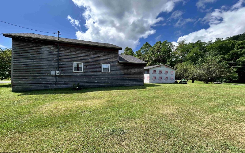 204 5th Street, Hambleton, West Virginia 26269, 1 Bedroom Bedrooms, 5 Rooms Rooms,1 BathroomBathrooms,Single Family Detached,For Sale,5th,10160523
