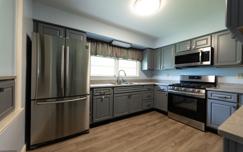 201 Davis & Elkins Street, Elkins, West Virginia 26241, 2 Bedrooms Bedrooms, 5 Rooms Rooms,1 BathroomBathrooms,Single Family Detached,For Sale,Davis & Elkins,10160521