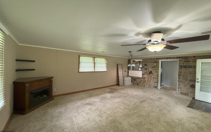 201 Davis & Elkins Street, Elkins, West Virginia 26241, 2 Bedrooms Bedrooms, 5 Rooms Rooms,1 BathroomBathrooms,Single Family Detached,For Sale,Davis & Elkins,10160521