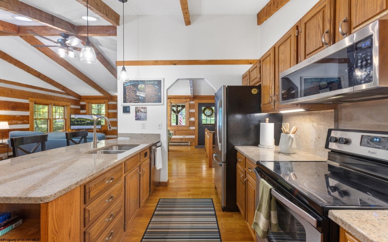 258 Pine Drive, Terra Alta, West Virginia 26764, 4 Bedrooms Bedrooms, 13 Rooms Rooms,3 BathroomsBathrooms,Single Family Detached,For Sale,Pine,10160529