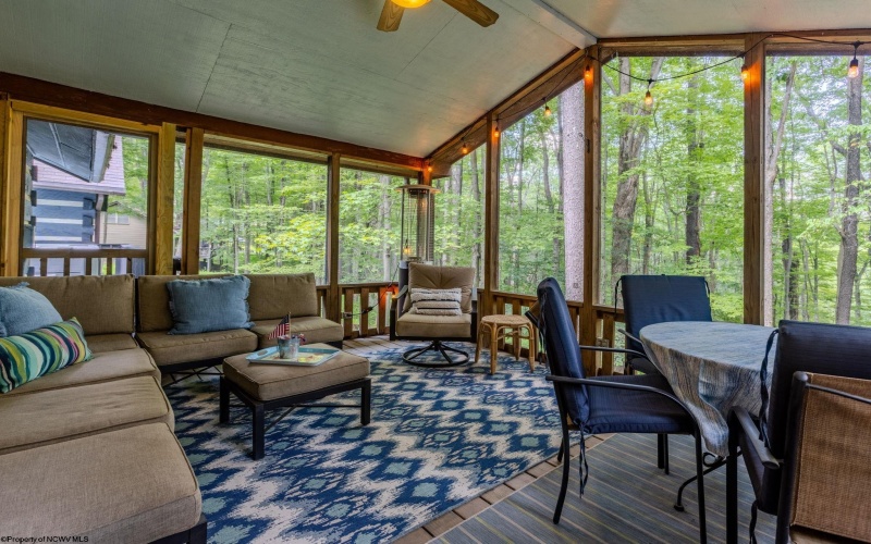 258 Pine Drive, Terra Alta, West Virginia 26764, 4 Bedrooms Bedrooms, 13 Rooms Rooms,3 BathroomsBathrooms,Single Family Detached,For Sale,Pine,10160529