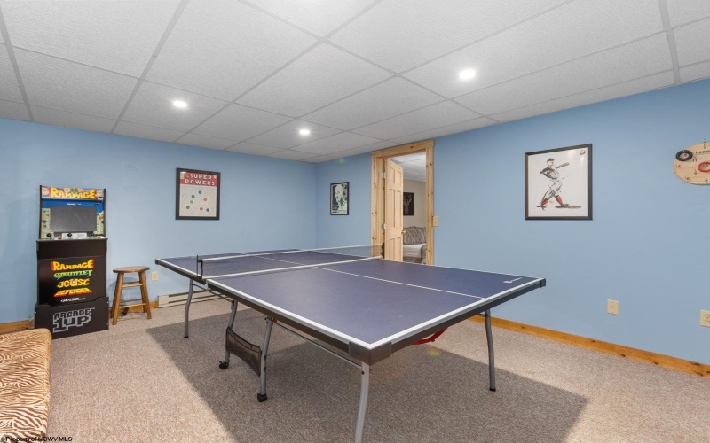 258 Pine Drive, Terra Alta, West Virginia 26764, 4 Bedrooms Bedrooms, 13 Rooms Rooms,3 BathroomsBathrooms,Single Family Detached,For Sale,Pine,10160529