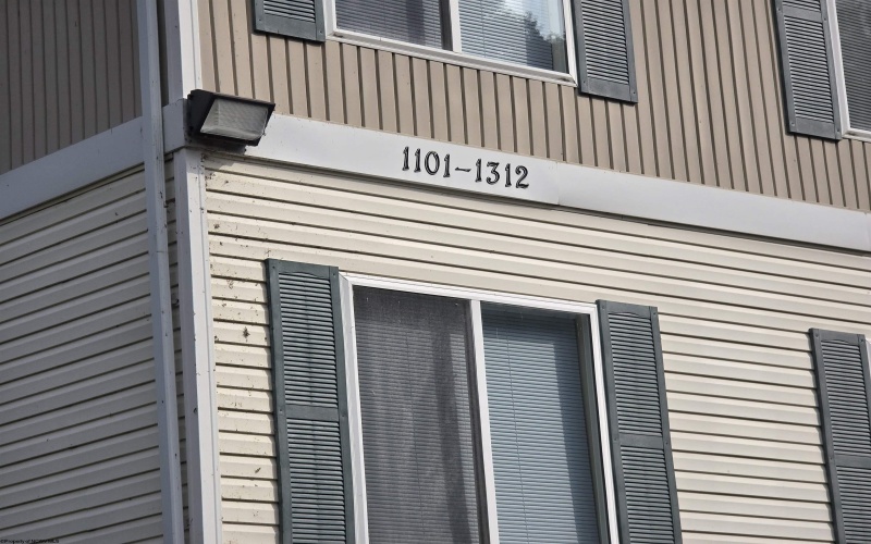 1205 University Commons Drive, Star City, West Virginia 26505, 4 Bedrooms Bedrooms, 6 Rooms Rooms,4 BathroomsBathrooms,Single Family Attached,For Sale,University Commons,10160530